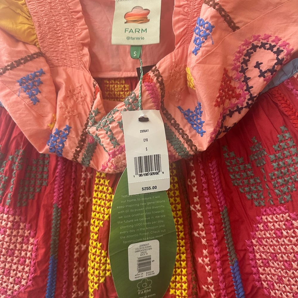FARM Rio Multicolor Embroidered Dress - Picture 2 of 4